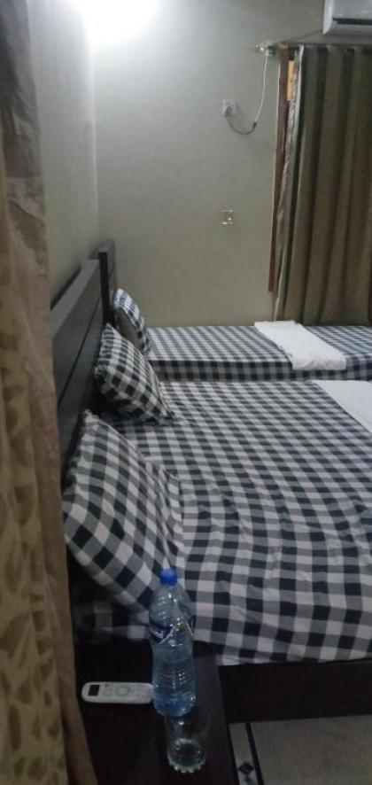 Hotel Elegant Karachi - image 9